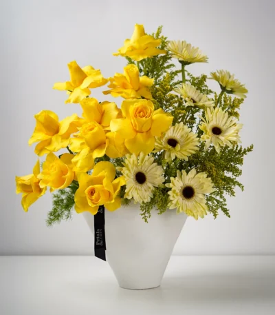 Golden Heart Flower Vase