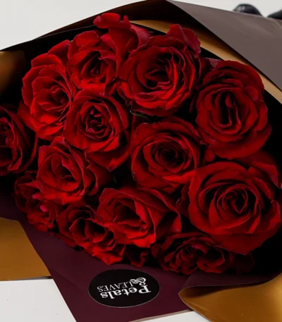 Red Romance Flower Bouquet