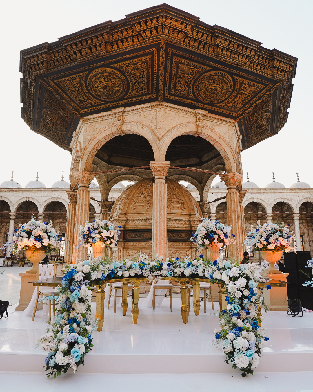 Plan your event with Petals & Leaves Flowers
