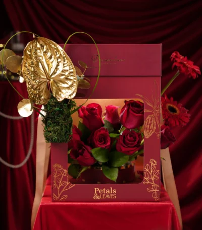 love-capsule-signature-flower-box