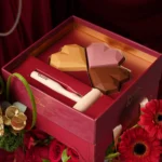love-capsule-signature-flower-box